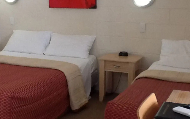 Nambour Lodge Motel