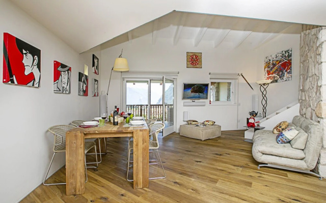 Riva Suite Lake View