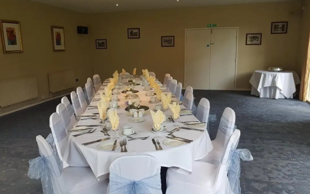 Oriel Hotel