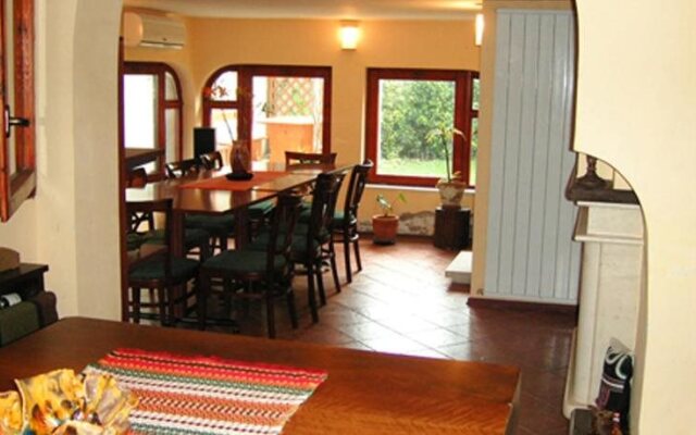 Guest House Yanina