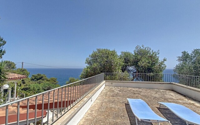Dis004 in Marittima With 4 Bedrooms and 3 Bathrooms