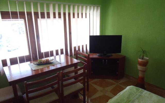 Nefelejcs Apartman