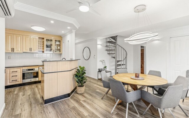 Belle Escapes Luxury Penthouse with Ocean Views