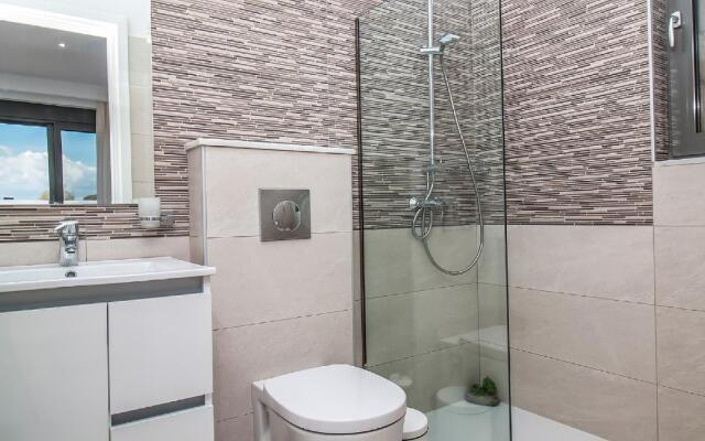 Francis & Gregorys Luxury Villas
