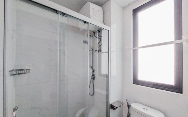 Well Furnished And Cozy 2Br Sky House Bsd Apartment
