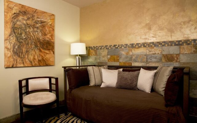 Luxx Boutique Hotel