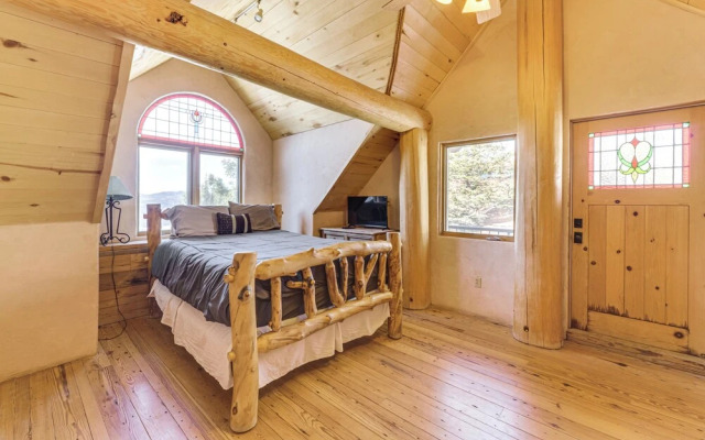 'burning Sky Lodge': Private Hot Tub & Ski-in/out