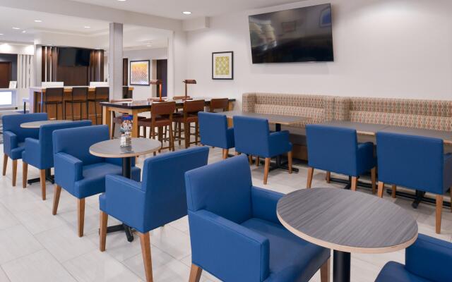 Holiday Inn Express Wixom by IHG