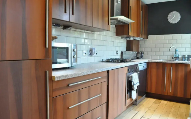 Lovely Garden Flat in Shepherds Bush