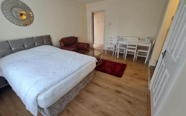 Lovely Studio in Town Centre