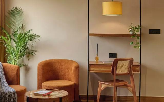 Minimalist - The Varanasi Edit