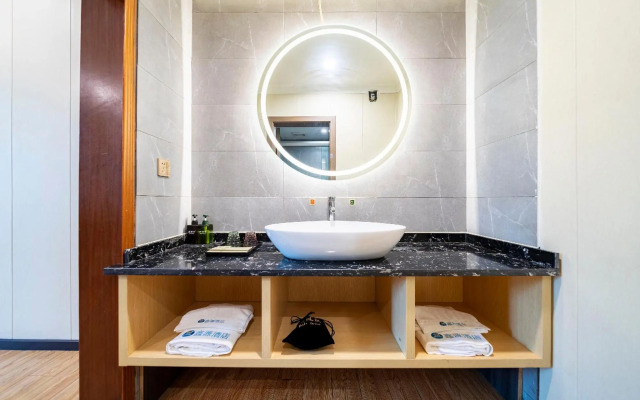 Xinyuan Hotel (Xiushan Bus Terminal)