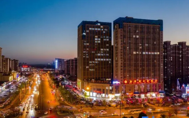 Yuange Holiday Hotel (Lu'an Railway Station)
