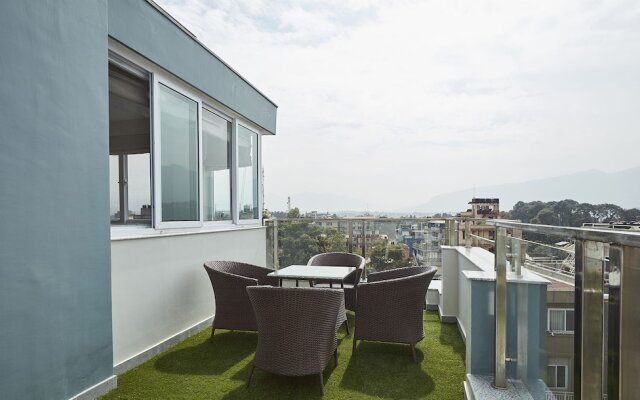 Jhamel Apartments 2 by Casa Deyra