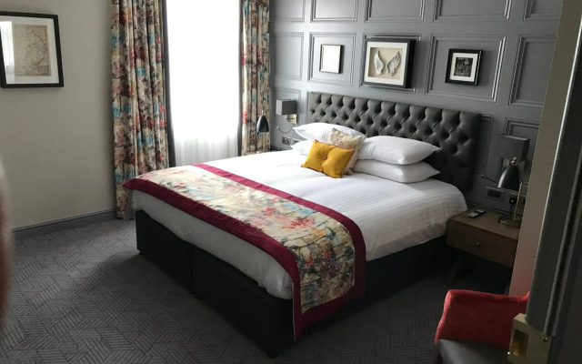 The Angel Hotel