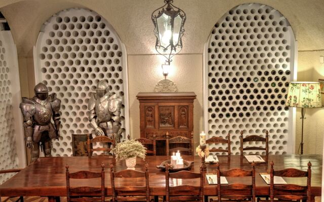 Grand Boutique Hotel