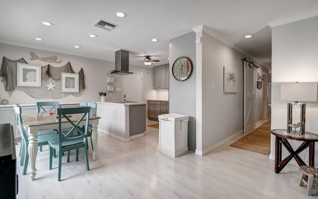 Flamingo Flats 3 Bedroom Home by Redawning