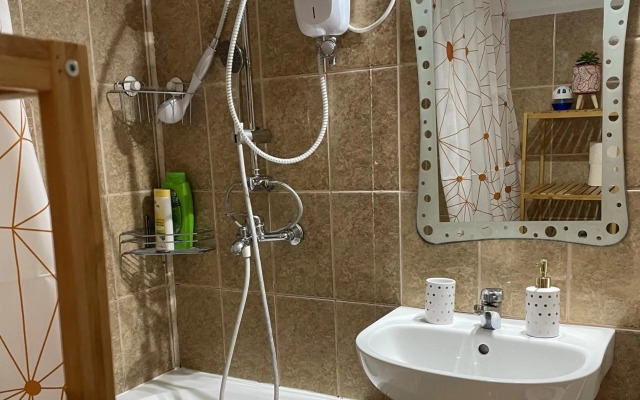 Cozy and Clean Apartment, near National Arena