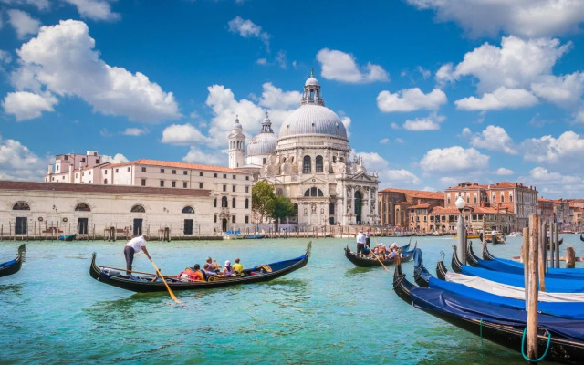 Venezia Boat & Breakfast Caicco Freedom