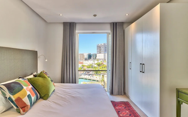 Luxury Three Bedroom Apartment - Fully Furnished and Equipped