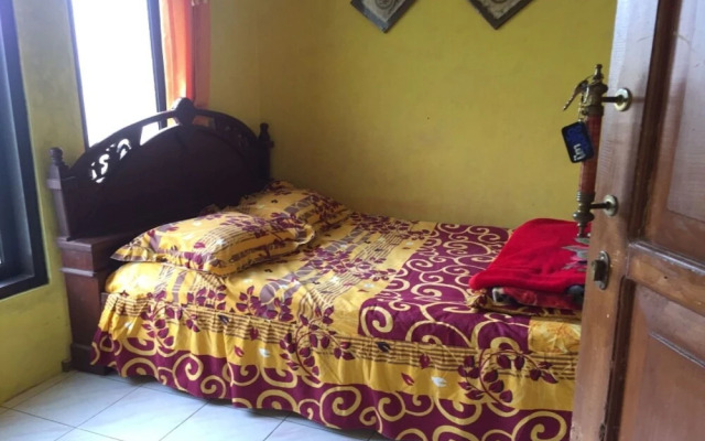 Hotel O Desa Wisata TarajuNearGunung Panggung