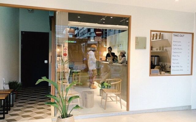 PlainStay Hostel
