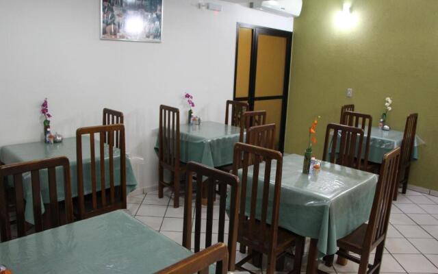 Paradise Hotel