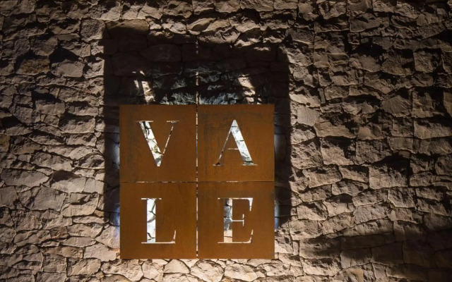 Vale Residence - exclusive & private property by the sea