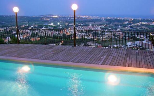 Holiday Home Mas Ambros 01