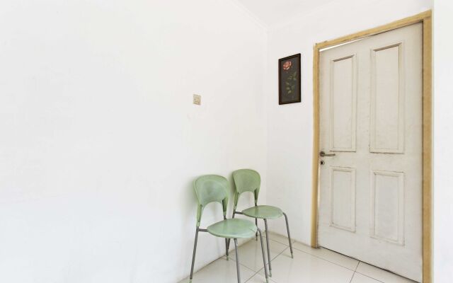 RedDoorz @ Tondano Benhil