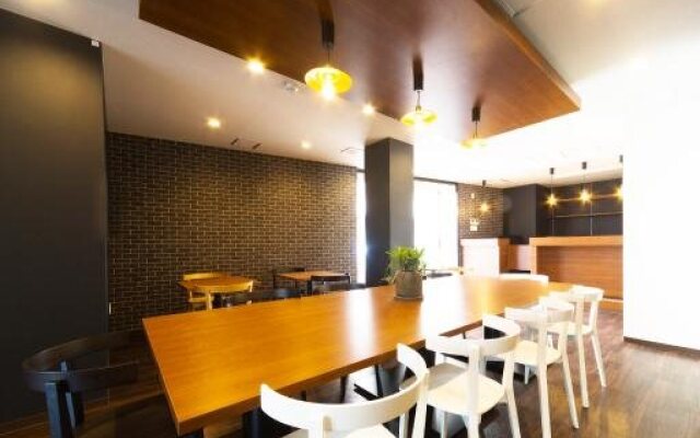 Hirakata Crystal Hotel - Adult Only