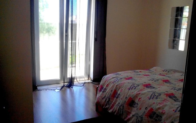 Apartment with One Bedroom in Caldas Da Rainha, with Shared Pool, Furnished Terrace And Wifi - 7 Km From the Beach