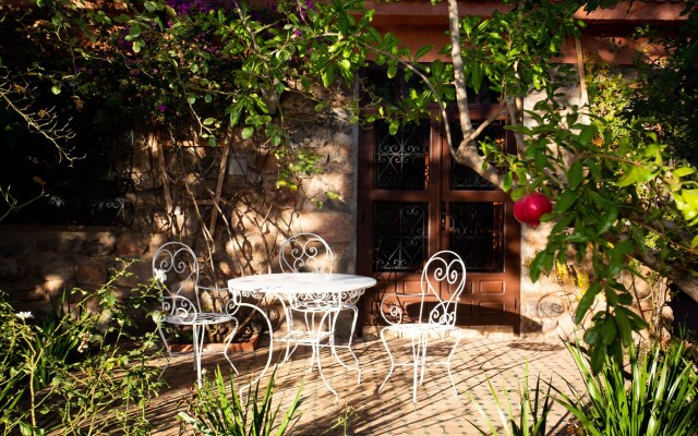 Domaine de la Roseraie Resort