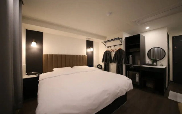 25 Hotel