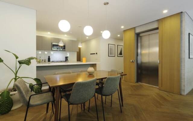 Wynwood House Schiller