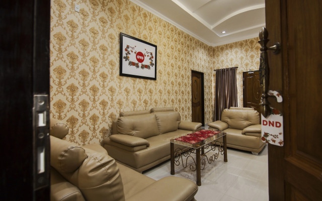 Capital O 540 Esther Hotel