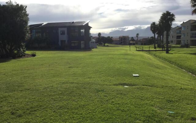 Greenways Strand Golf Beach C3