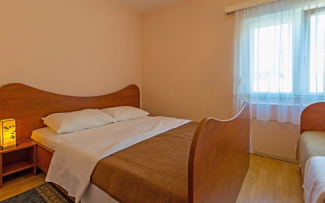 Apartment Delfin Karlobag 24994