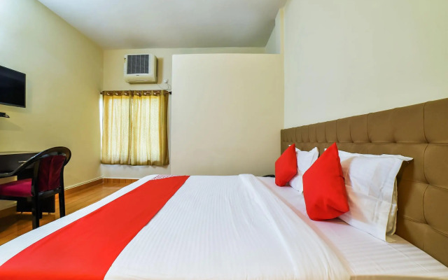 Hotel Empire by OYO Rooms