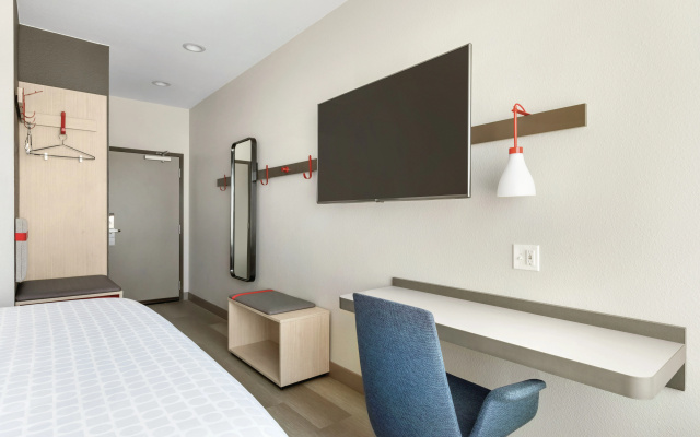 avid hotels Beaumont by IHG