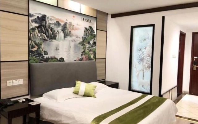 GreenTree Inn Taicang Baolong Square Hotel