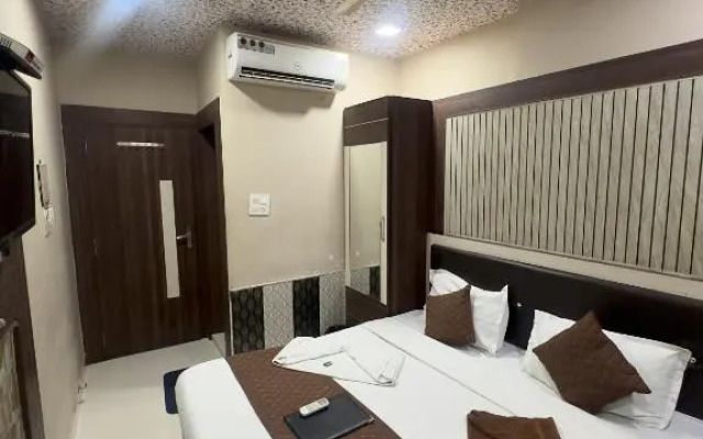 Hotel City Gold by OYO Rooms