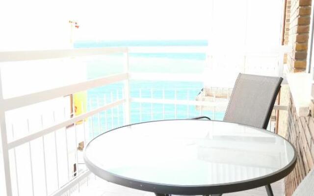 Beach front Esther 3 Villajoyosa