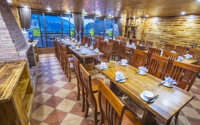Sapa Full House Hotel