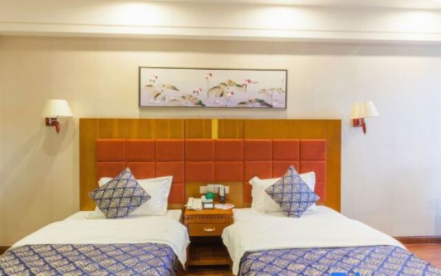 Liyade Hotel