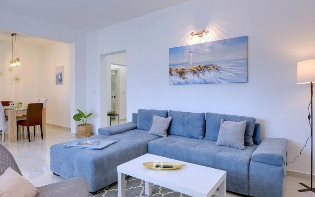 Apartment in Valtura With Family-friendly Yard