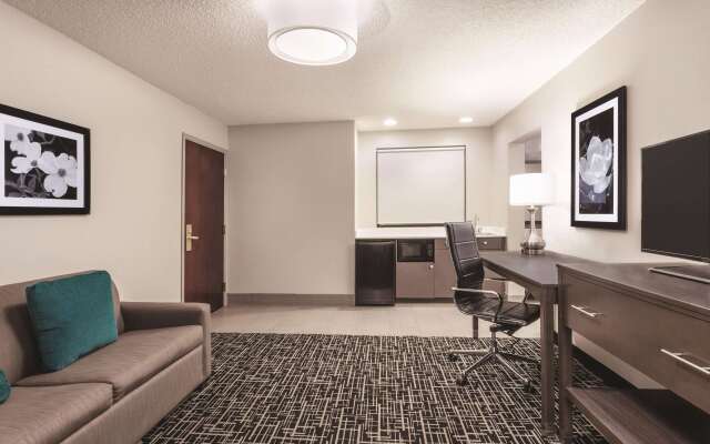 La Quinta Inn & Suites by Wyndham Covington