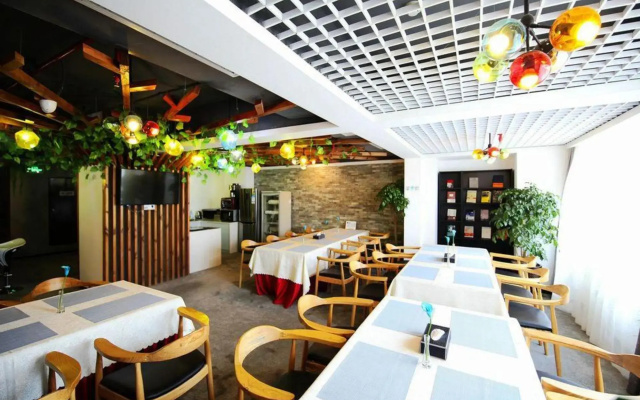 Dingyiju Art Hotel Chongqing Qibo Center