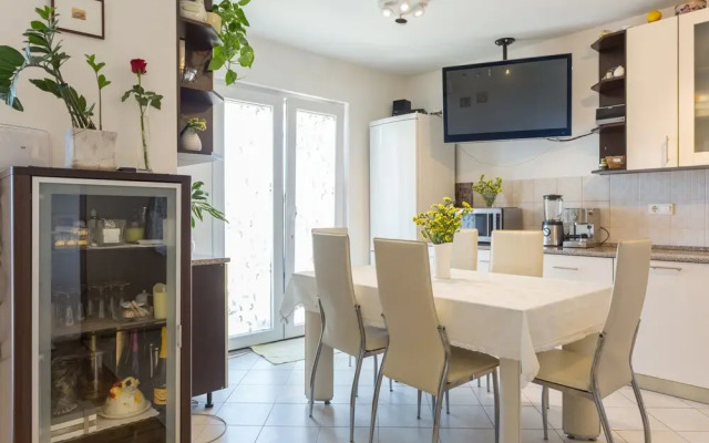Apartment Tomazin