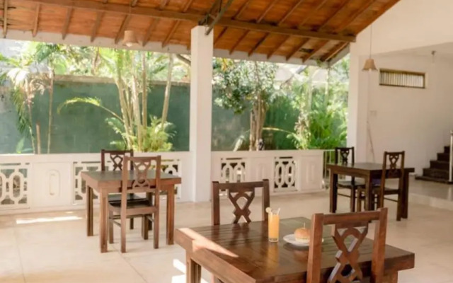colonial bungalow